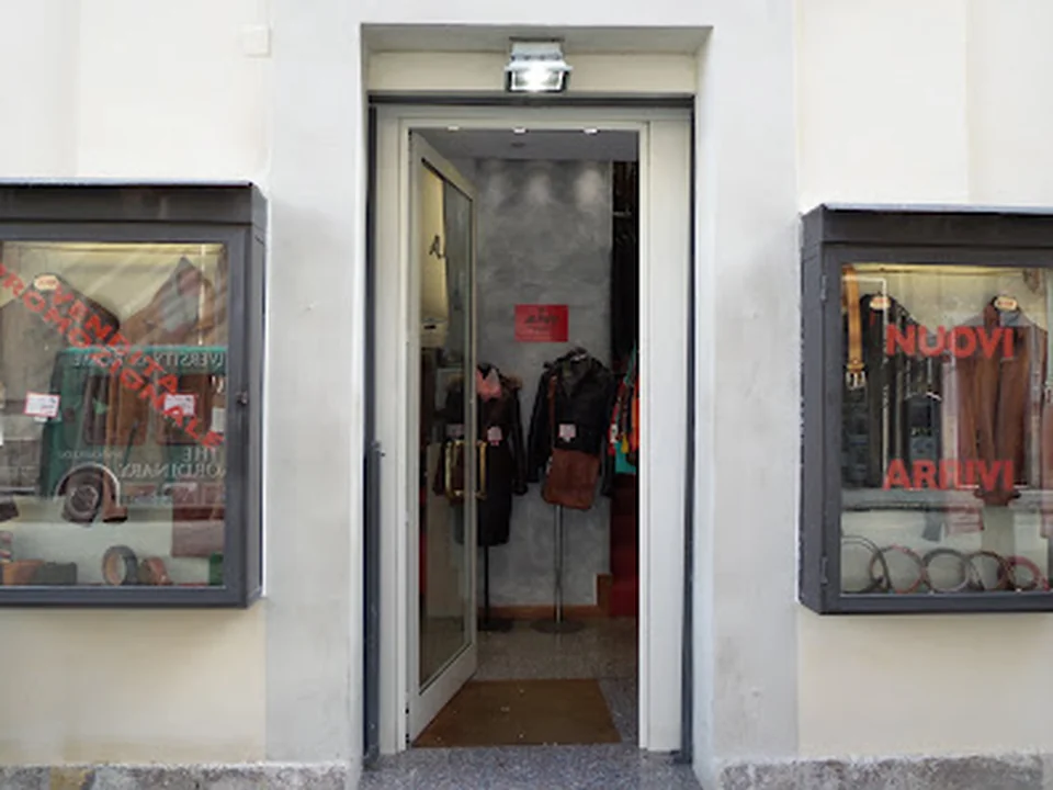 Alfieri Roma - Abbigliamento in pelle - Leather Store - Leather Jacket