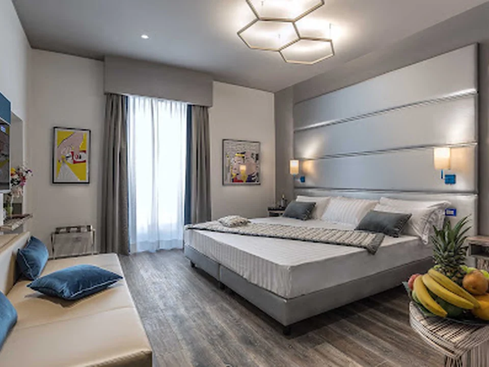 Colonna suite del corso