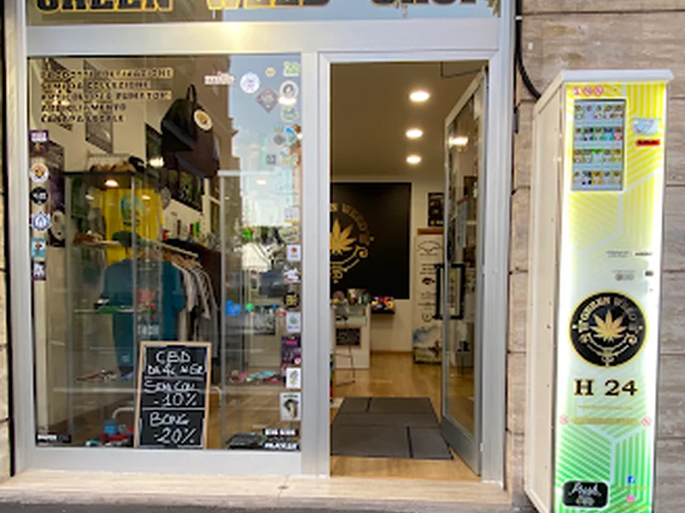 Green Weed Shop Boccea - Distributore H24 - Cannabis Light a Roma - Consegna a domicilio