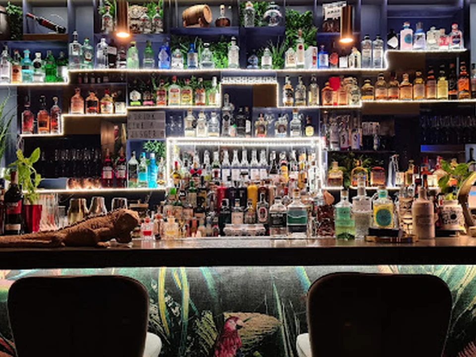 JIGGER -Cocktail Bar & Food-