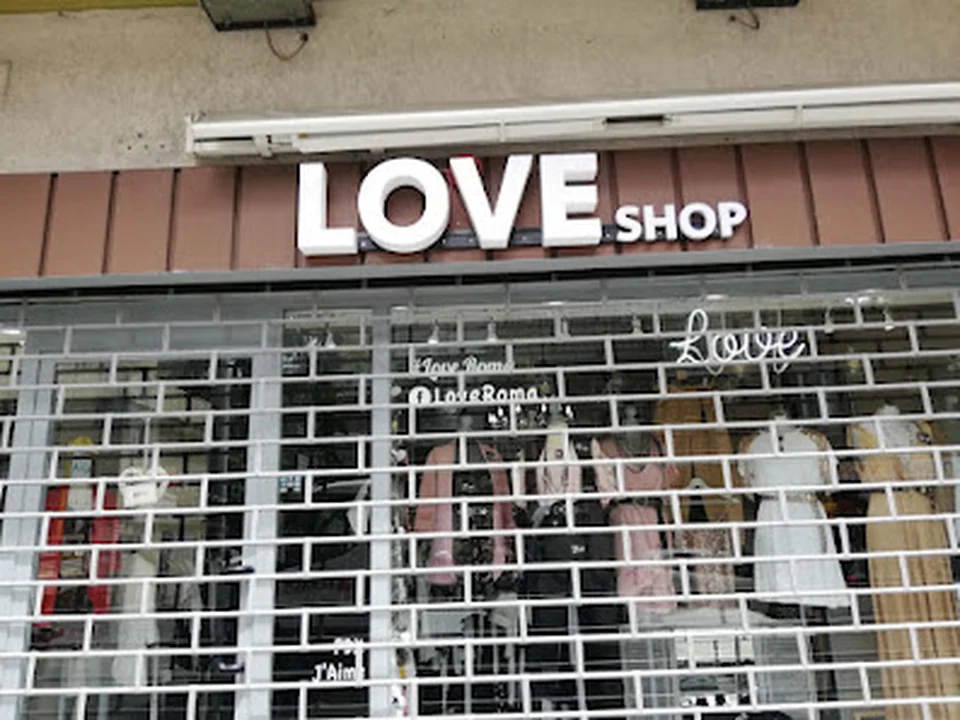 Love Roma Shop