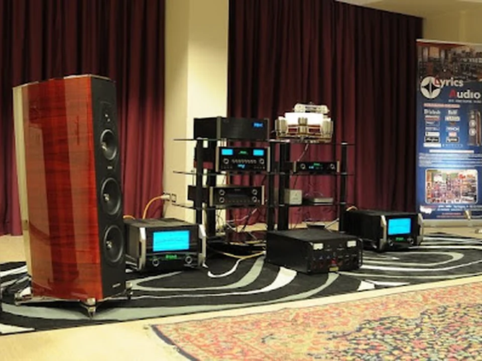 Foto de Lyrics Audio in Rome and Italy