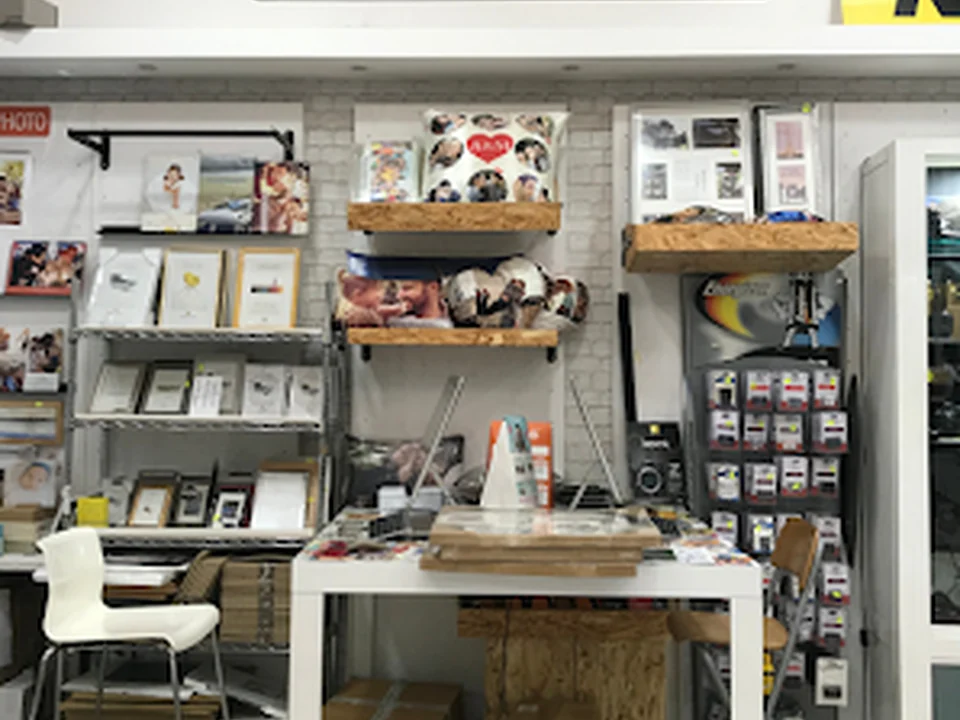 Metrophoto - Shop for Photography in Rome