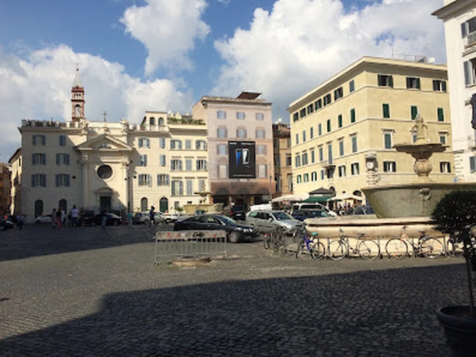 Piazza Farnese Luxury Suites
