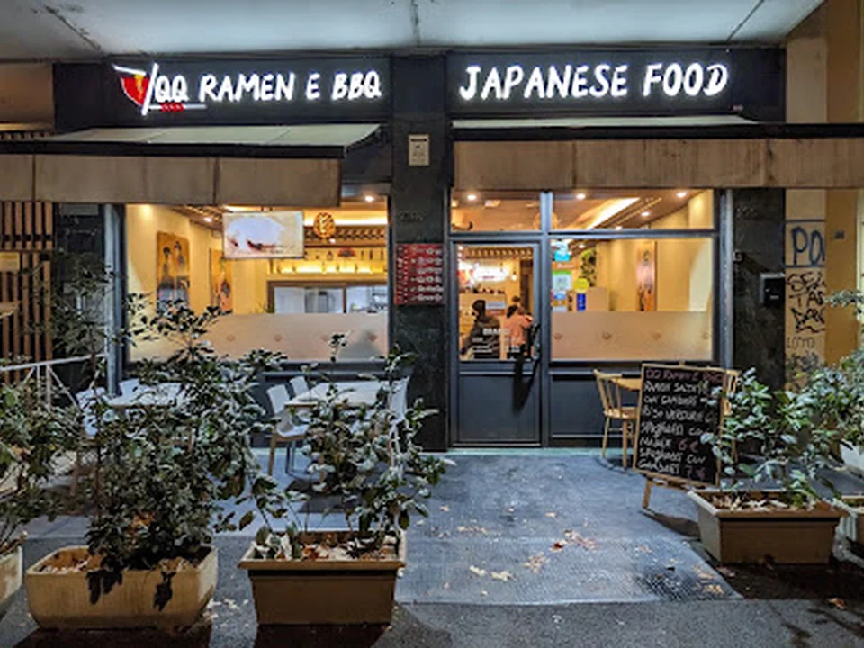 QQ ramen e BBQ