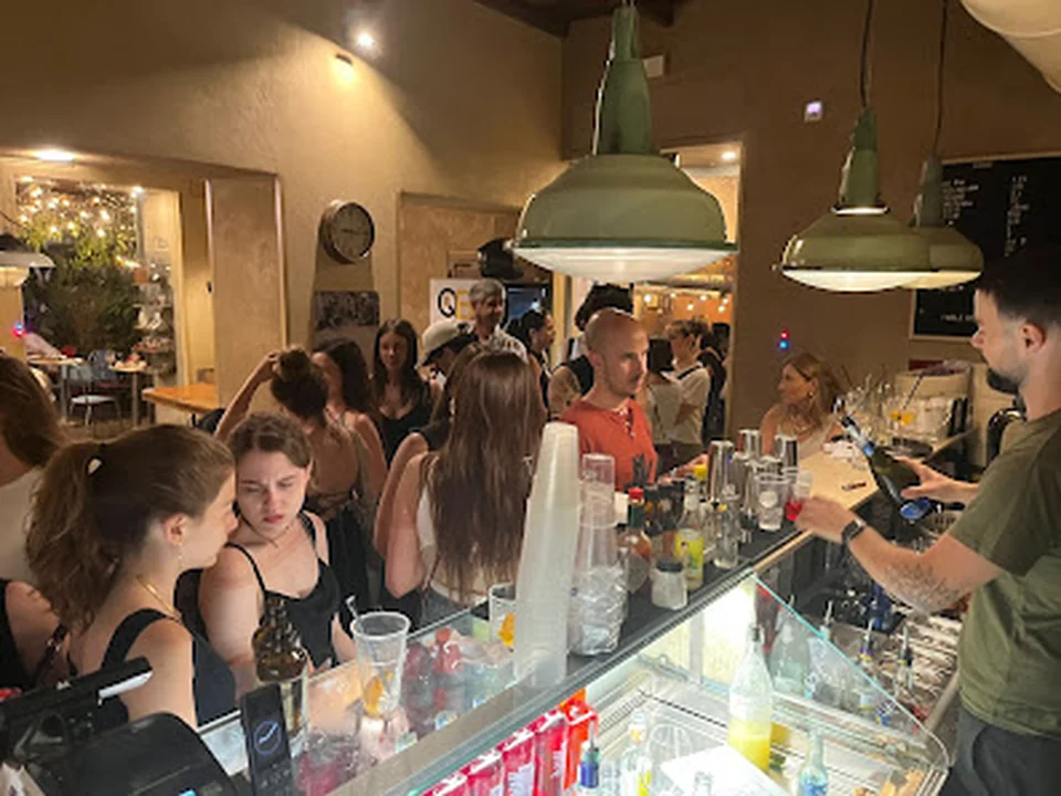 Terra Satis bar