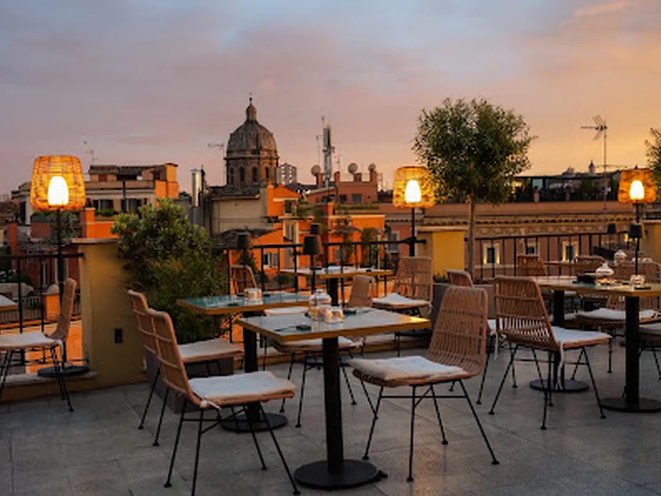 The Vista Rooftop Roma | Pantheon Terrace Bar & Restaurant