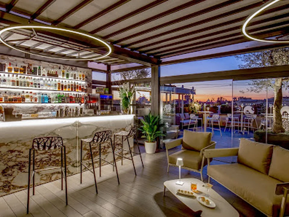 TIZIANO TERRACE ROOFTOP&COCKTAIL BAR