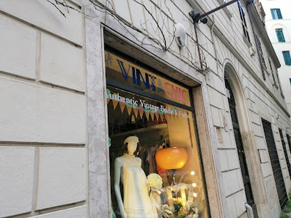 VINTACHIC vintage shop, Rome