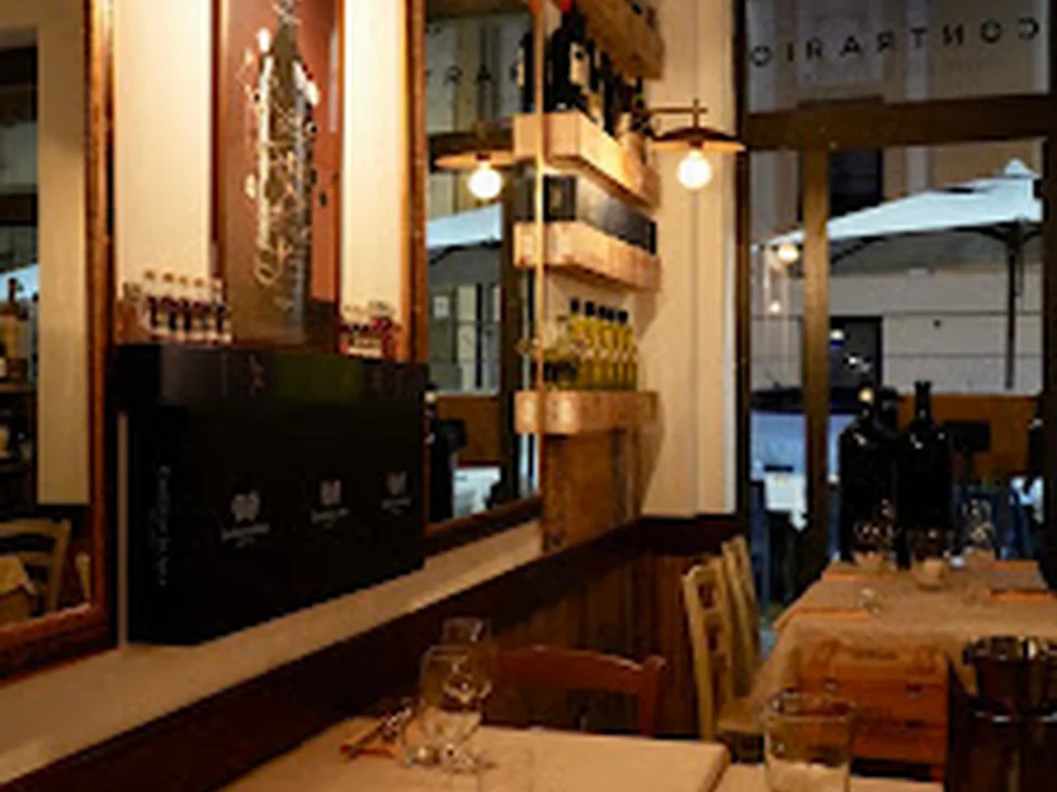 Contrario. Vineria con Cucina., Rome