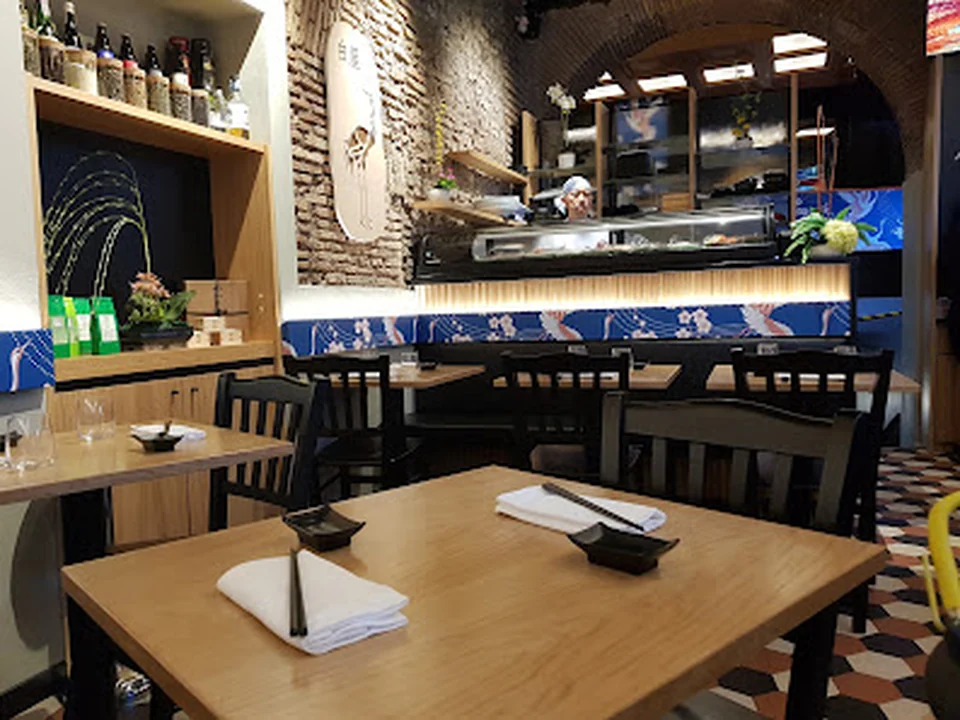 Shiroya, Rome