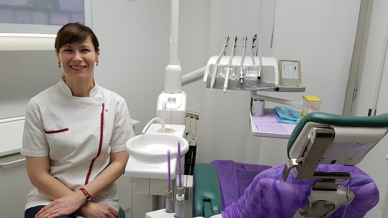 Studio Dentistico Dott.ssa Anamaria Hauta, Rome