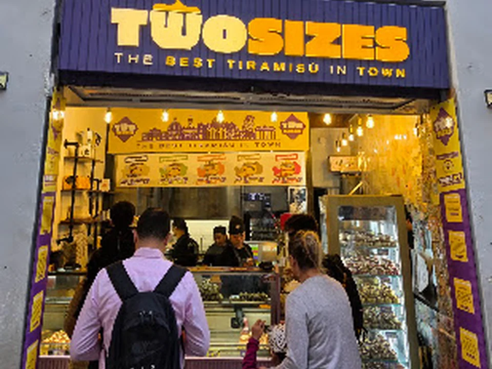 Two Sizes, Rome