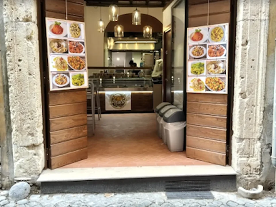 Semola e farina italian pasta, Rome