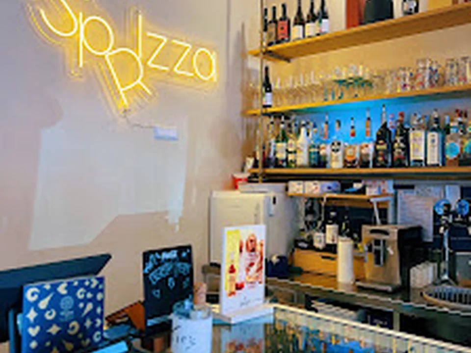 Sprizza, Rome