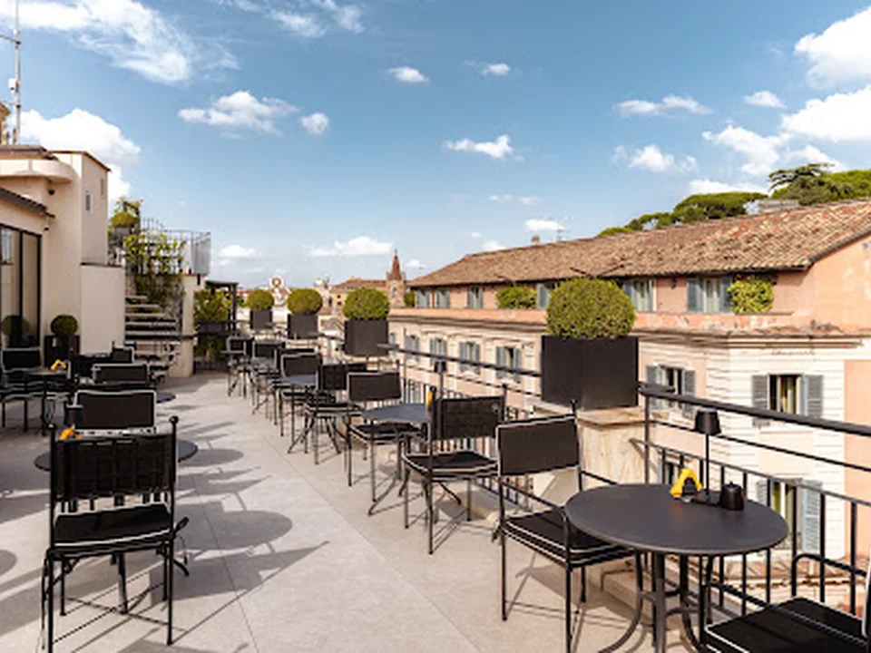 Terrazza Nainer, Rome
