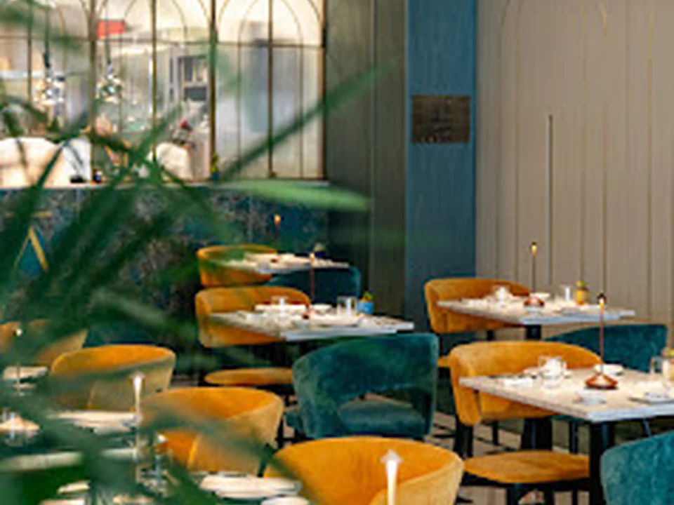 Anavà, Rome