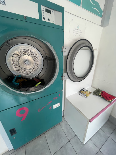 Laundry Self Service - Lavanderia Italia