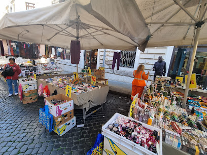 Viminale street market