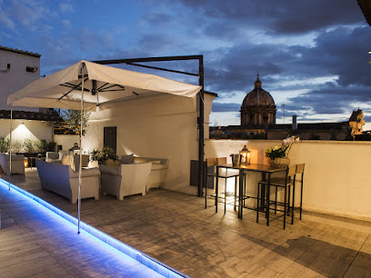 Terrace Pantheon Relais