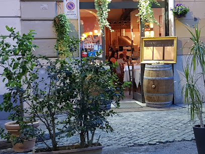 Contrario. Vineria con Cucina.